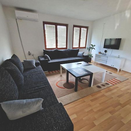 Apartman Komfor Баня Лука Екстериор снимка