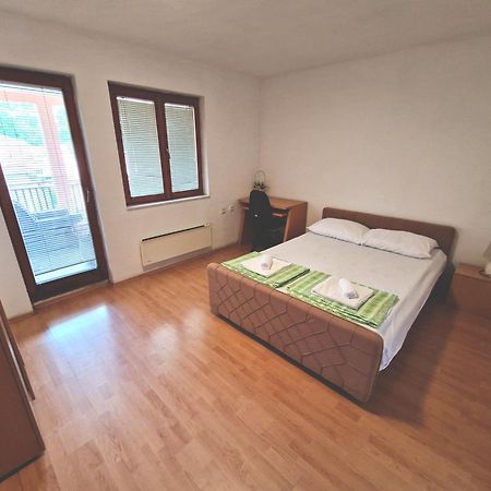 Apartman Komfor Баня Лука Екстериор снимка
