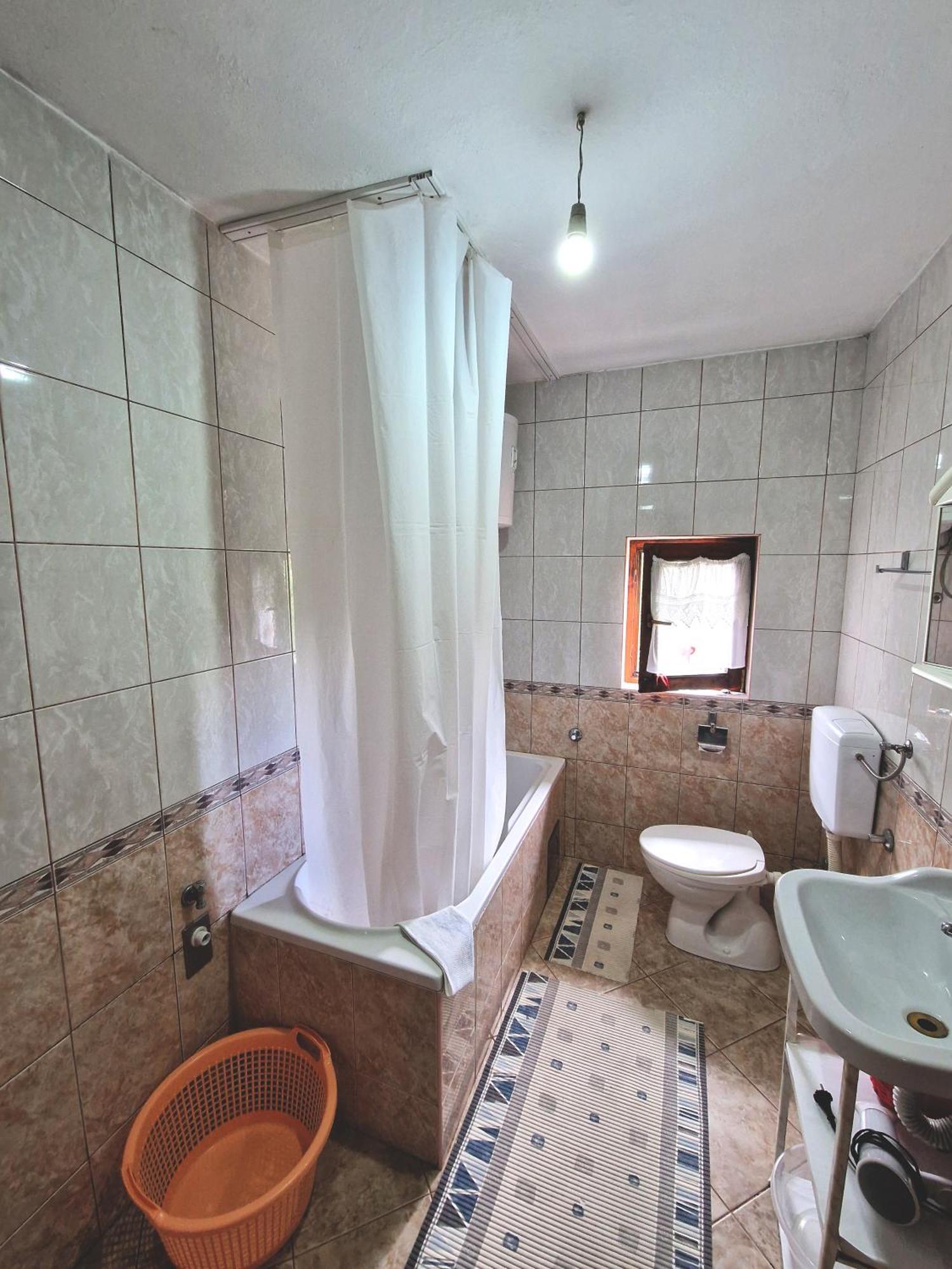 Apartman Komfor Баня Лука Екстериор снимка